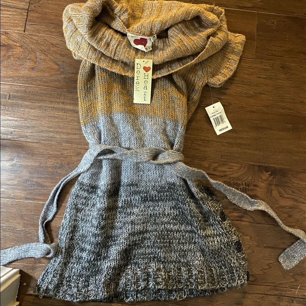 Girl’s/Teen Belted tunic (Derek heart brand ) - Picture 4 of 16